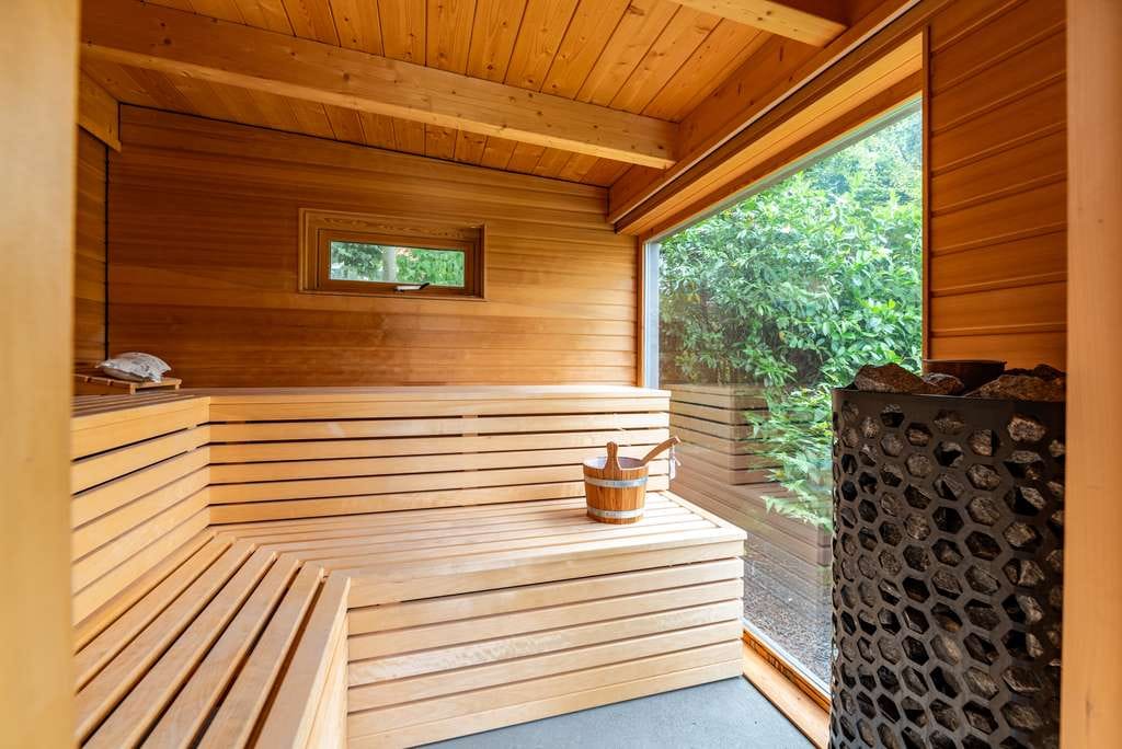 Immobilie in Alkersum - Inseltraum unter Reet: Friesenhaus mit traumhaftem Garten - Bild 3