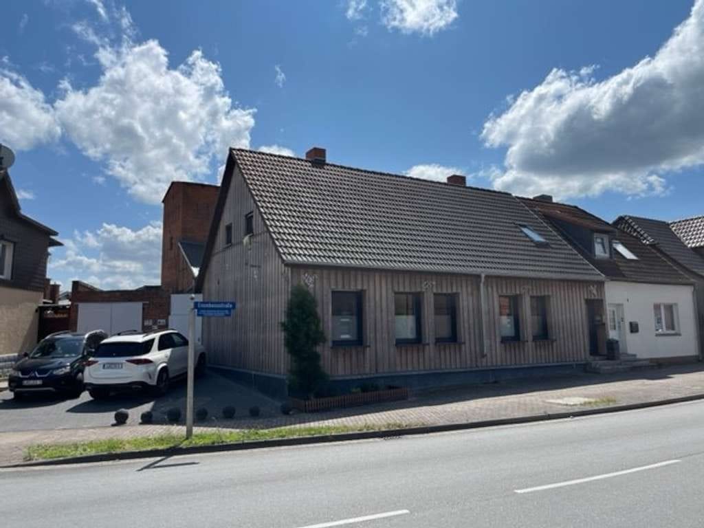 Immobilie in Lübz - Modernisiertes Einfamilienhaus mit Einliegerwohnung - Bild 0