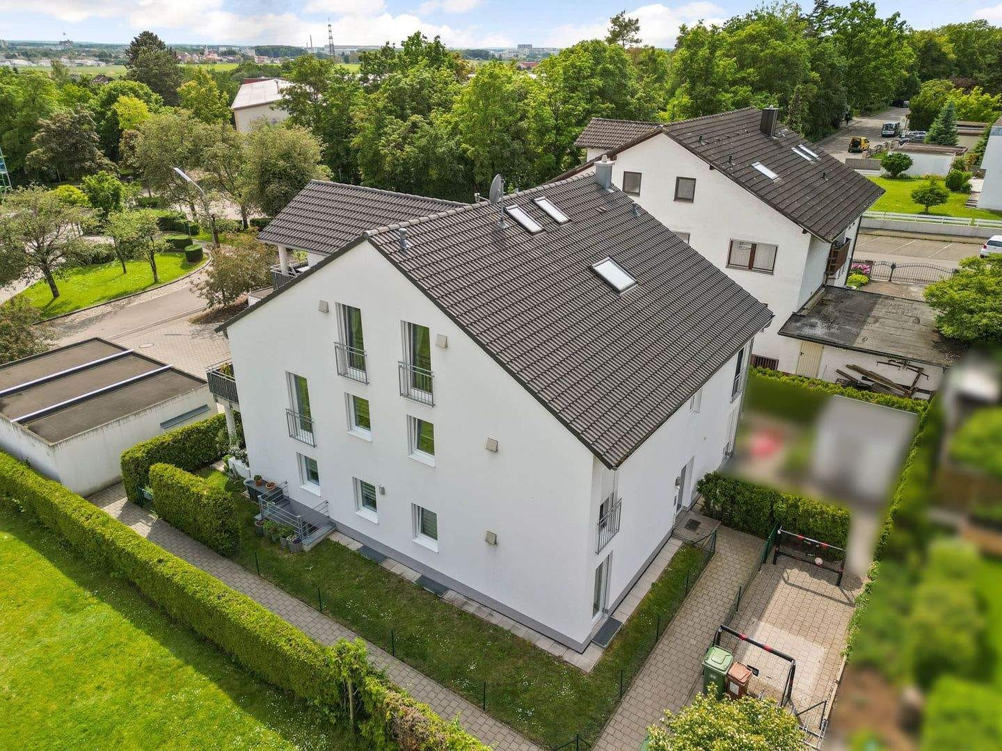 Immobilie in Lenting - 3-Zimmer-Dachgeschosswohnung (gesamte Etage) mit Garage, Stellplatz und Einbauküche in Lenting! - Bild 3
