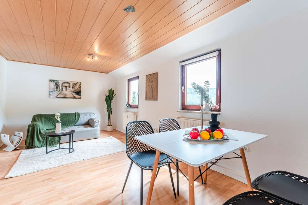 Immobilie in Oberkochen - INVESTPLUS – Modernisierte Renditeimmobilie mit fünf gepflegten Wohnungen in Oberkochen - Bild 2