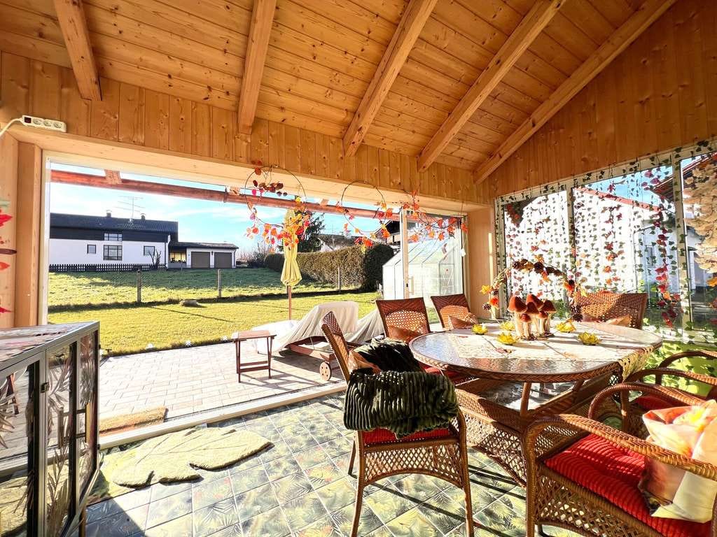 Immobilie in Mengkofen - Charmantes Einfamilienhaus mit großem Garten in Mengkofen - Bild 3