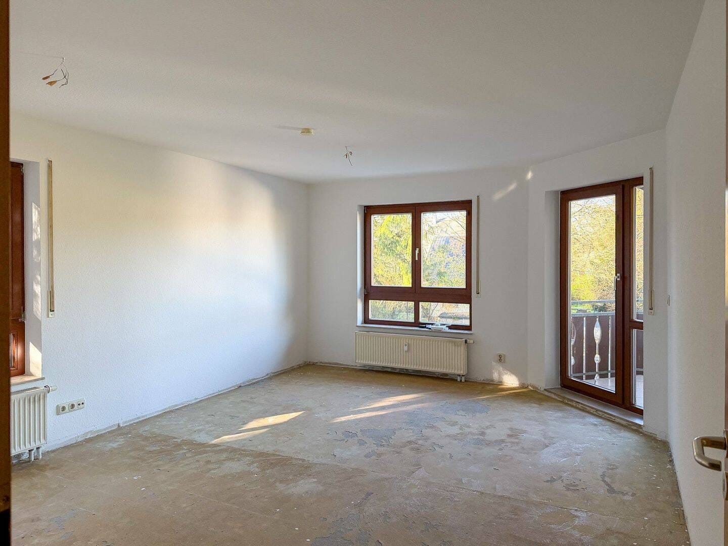 Immobilie in Lengenfeld - Balkon - Garage + Stellplatz - Gäste-WC | 3-Zimmer-Eigentumswohnung Lengenfeld - Bild 1