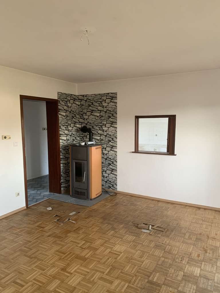 Immobilie in Berg (Pfalz) - Berg: Charmantes Einfamilienhaus mit ausgebautem DG in sonniger Lage - Nutzung als 2FH möglich - Bild 1