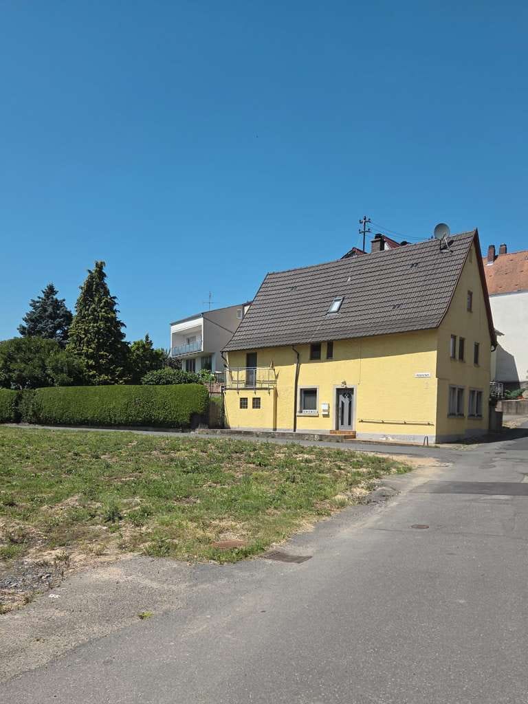 Immobilie in Hardheim - Wohnhaus mit Garten und Scheune in Hardheim - Bild 2