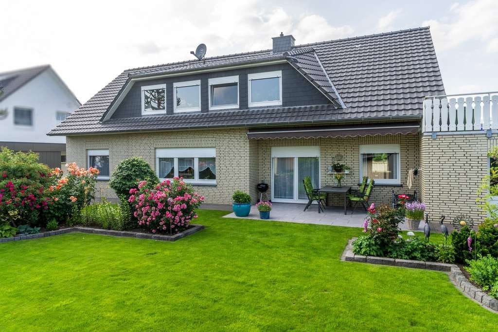 Immobilie in Damme - Wohnen mit vielseitigen Nutzungsmöglichkeiten – großzügiges Zweifamilienhaus in begehrter Wohnlage  - Bild 3
