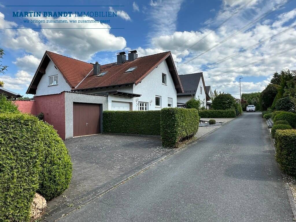 Immobilie in Hünstetten - Attraktives 2 Familienhaus mit großen Garten in schöner Wohnlage von Idstein-Wörsdorf - Bild 2