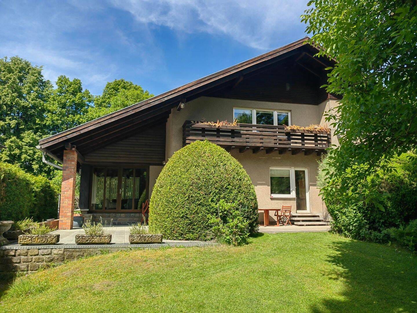 Immobilie in Woltersdorf - Tradition trifft Wohnkomfort: Landhausvilla auf beeindruckendem Grundstück  - Bild 0