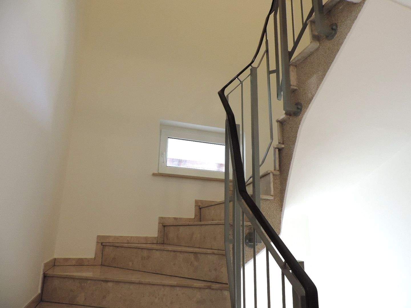 Immobilie in Oranienbaum-Wörlitz - idyllische Dachgeschosswohnung- Nähe Wörlitzer Park - Bild 3