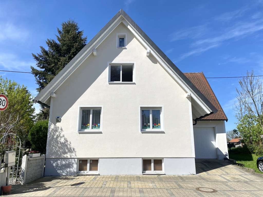 Immobilie in Langerringen - Kernsaniertes Einfamilienhaus mit wunderschönem Garten in Langerringen - Bild 2