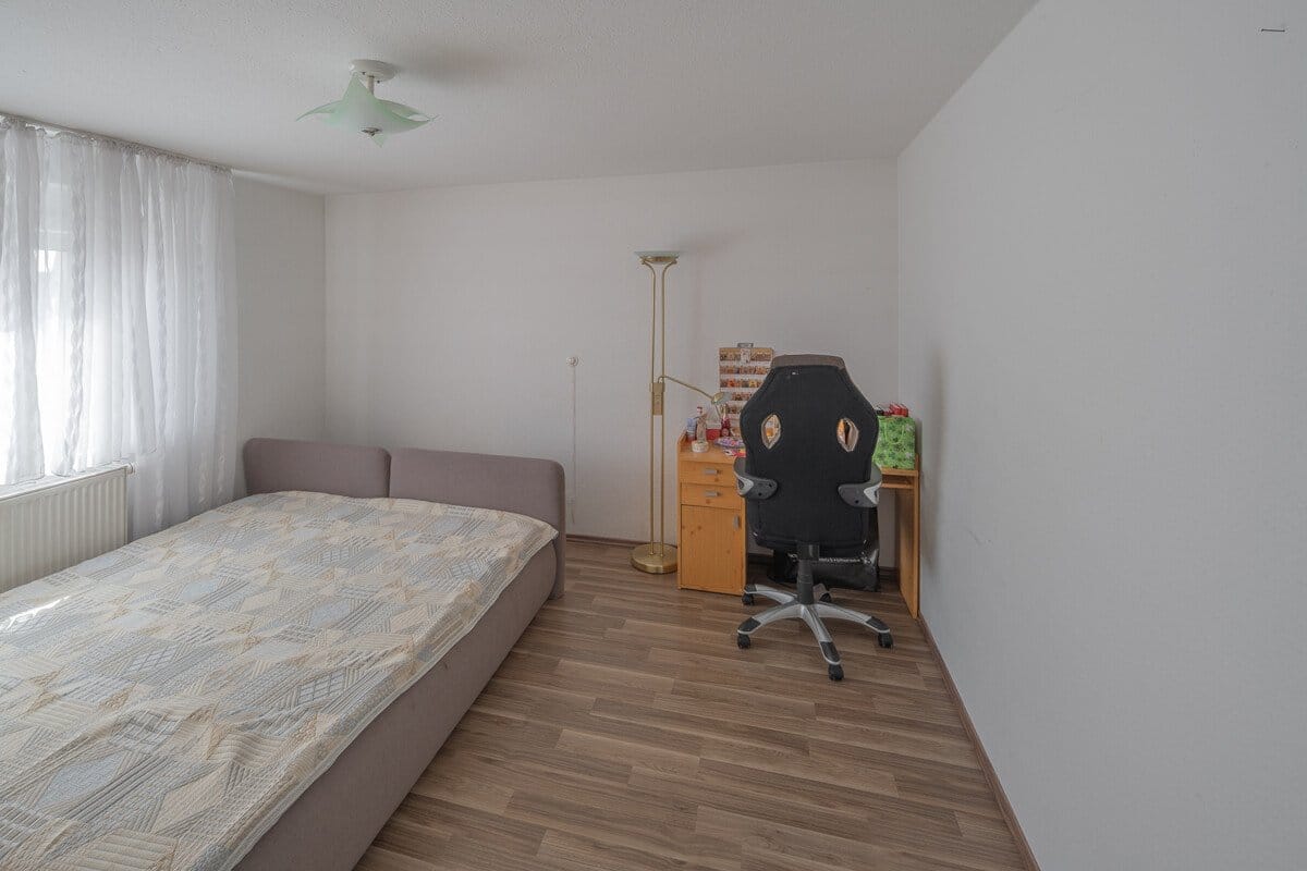 Immobilie in Dunningen - Sonniges 2 Familienhaus mit viel Platz für Ertrag und Rendite - Bild 3