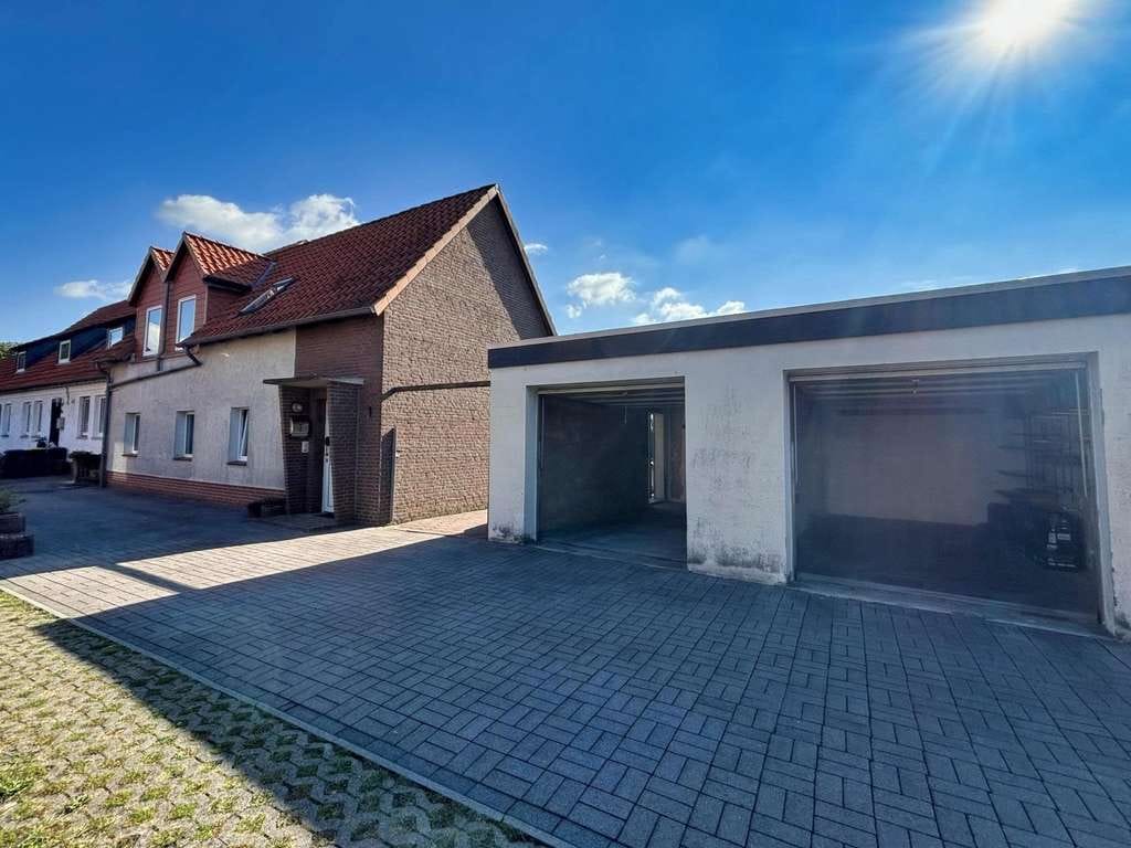 Immobilie in Wunstorf - Haus mit Einliegerwohnung - Bild 1