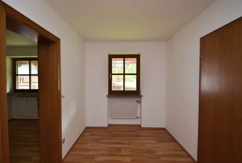 Immobilie in Bad Heilbrunn - Gemütliche 4-Zimmer-Maisonettewohnung mit zwei Balkonen - Bild 3