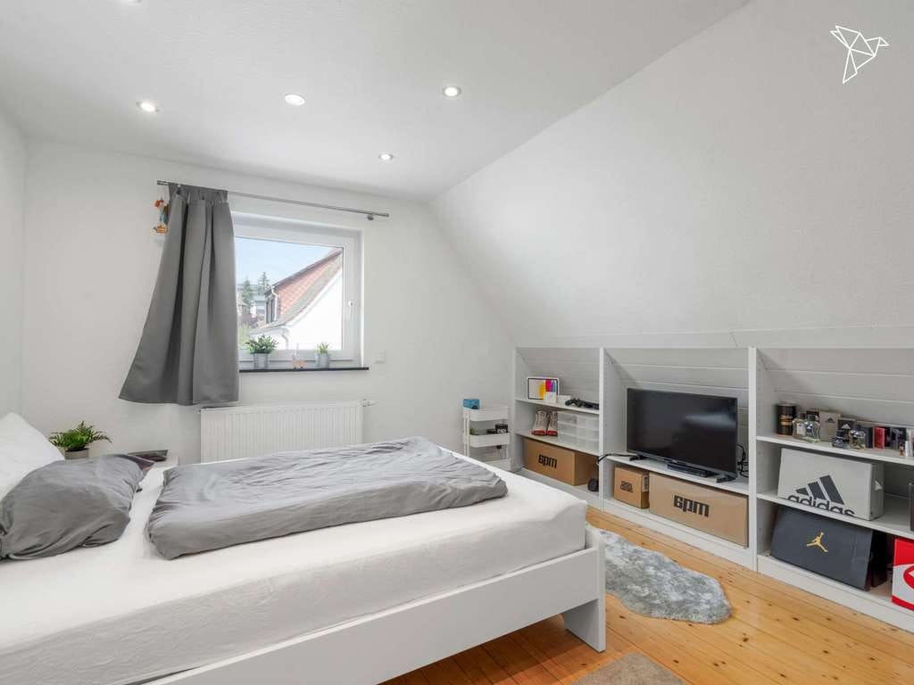 Immobilie in Aßlar - WUNSCHLOS GLÜCKLICH 🤩 Exklusives Traumhaus mit Sauna, Pool & großem Garten in Aßlar! - Bild 2