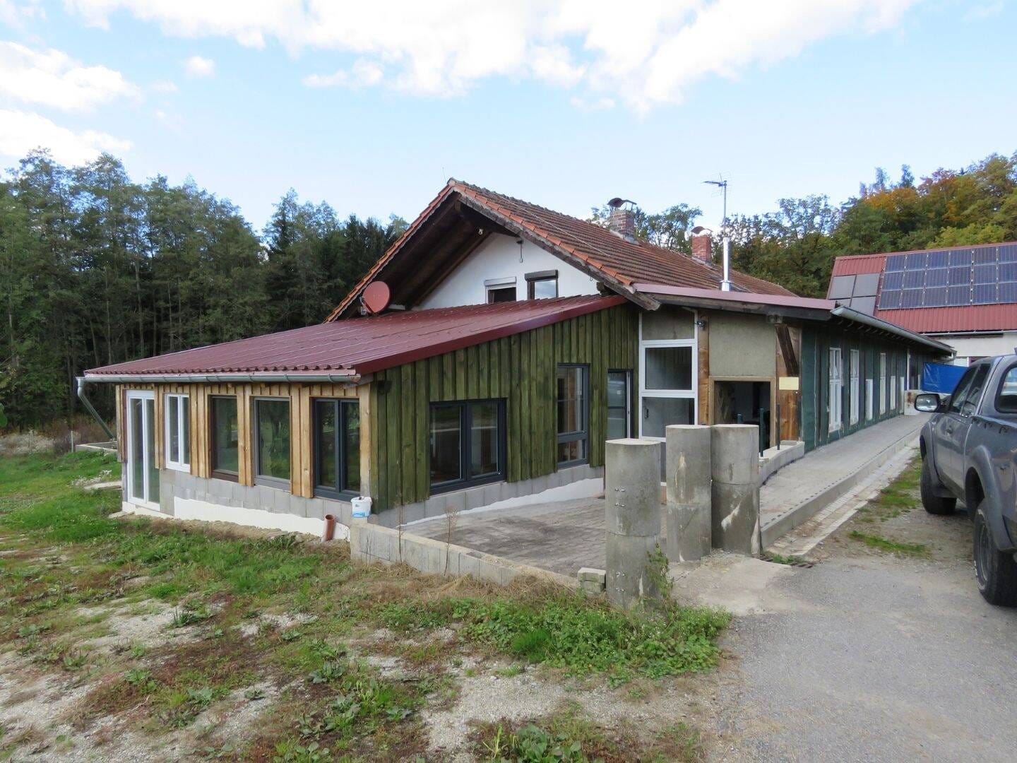 Immobilie in Hofkirchen - Anwesen mit Nebengebäuden in ALLEINLAGE mit Weitblick Nähe Vilshofen - Bild 4