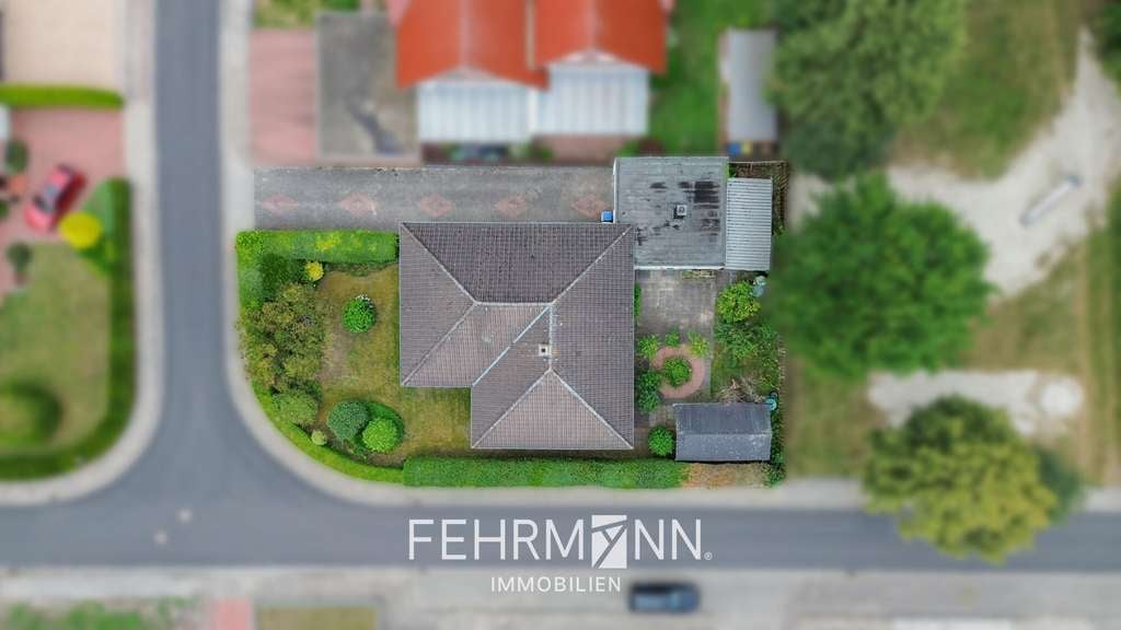 Immobilie in Esterwegen - Gepflegter Bungalow mit großzügigem Eckgrundstück in ruhiger Wohnlage von Esterwegen zum Kauf - Bild 4