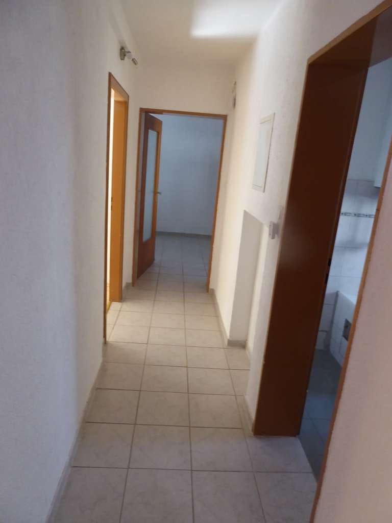 Immobilie in Alzenau - 3 Fam. Wohnhaus mit Nebengebäude - Bild 3