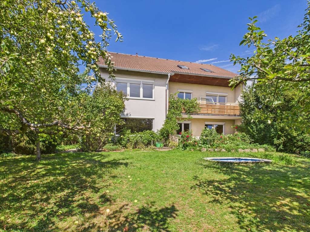 Immobilie in Ebern - Viel Platz für Familien & Investoren – MFH mit großem Garten in Ebern - Bild 1