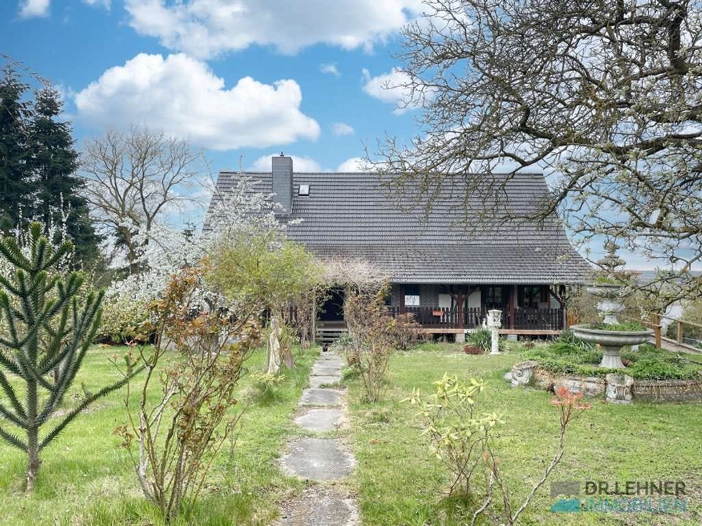 Immobilie in Havelberg - Exzellente Lage mit Blick auf die Havel! Zweifamilienhaus mit ELW auf idyllischem Grundstück! - Bild 1
