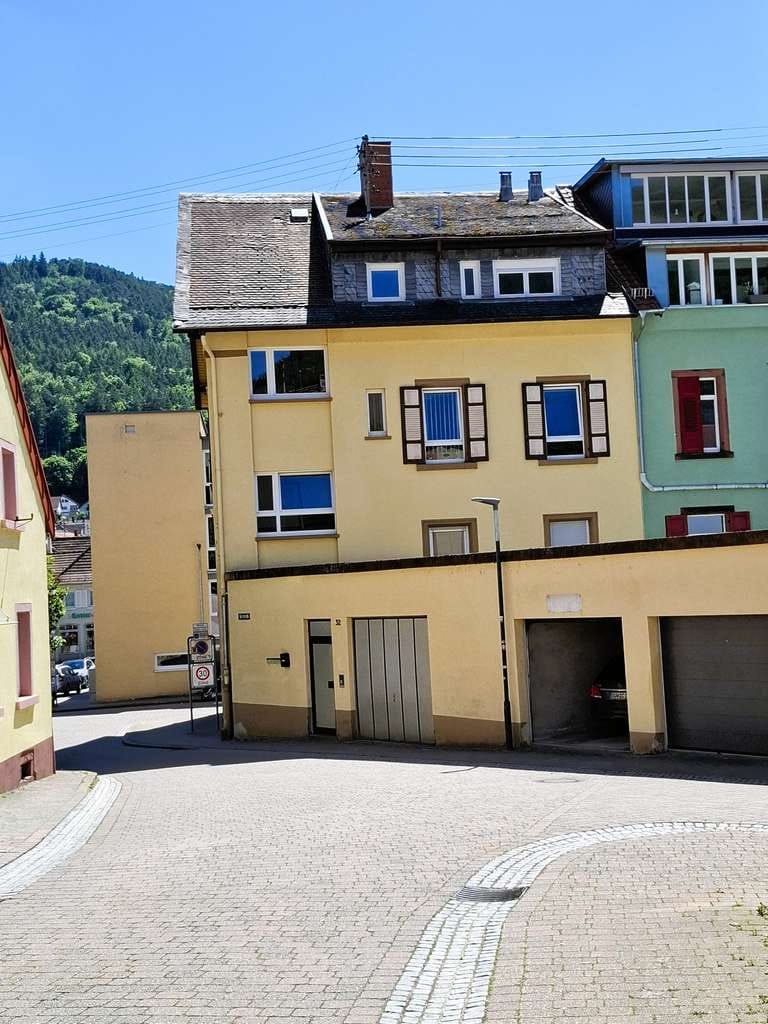 Immobilie in Lambrecht - Modernisiertes MFH Top Lage Marktplatz - Bild 1