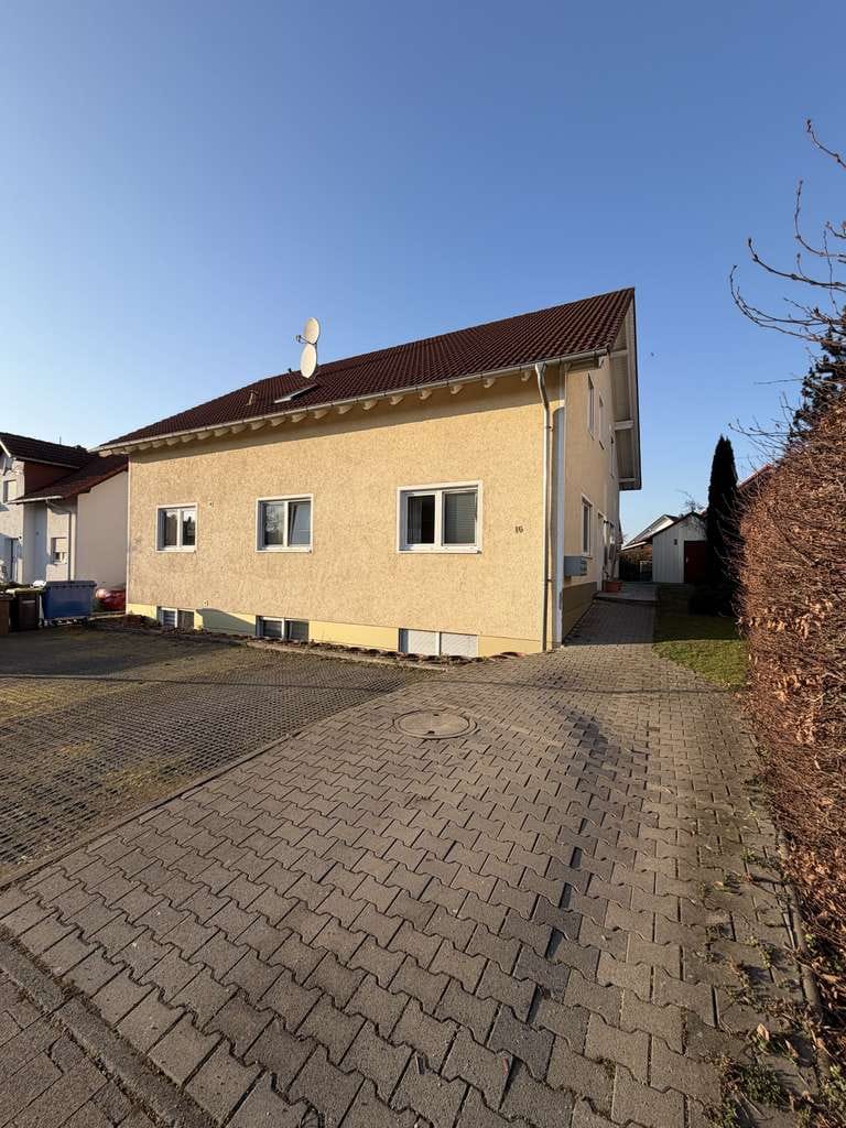 Immobilie in Reichelsheim - Mehrfamilienhaus mit 3 Wohneinheiten, Garten & Ausbaupotenzial – 320 m² - Bild 0