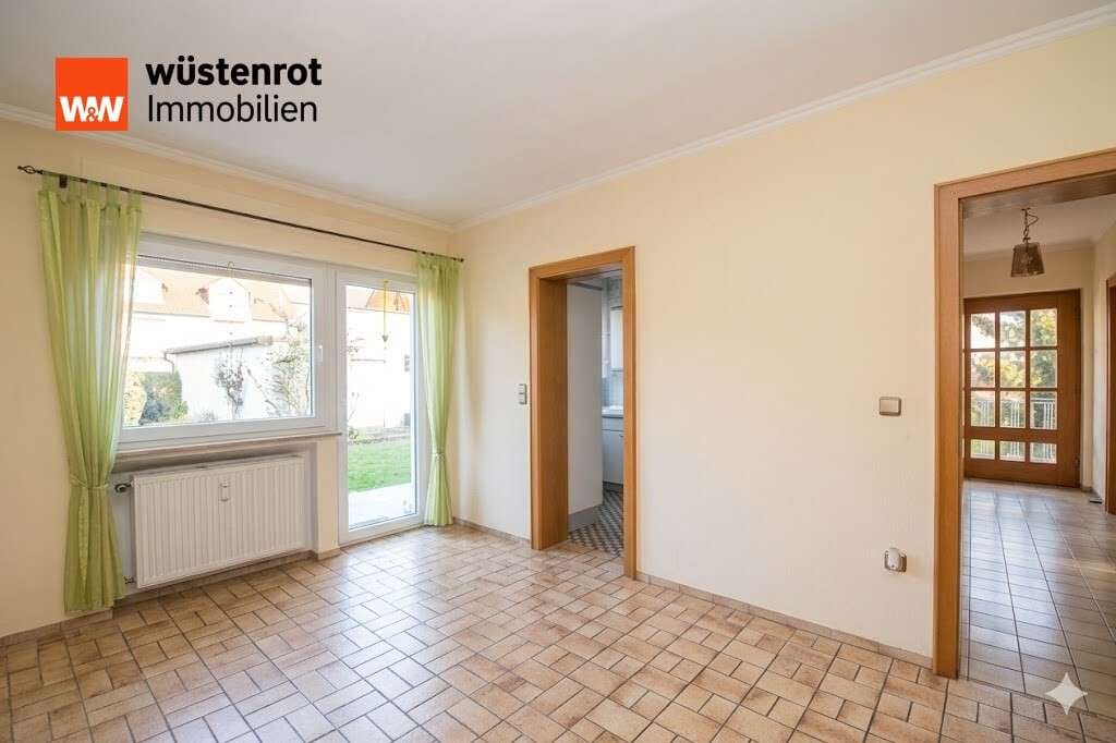 Immobilie in Lauterbach - Zeitlose Eleganz trifft Familienidyll: Gepflegte Doppelhaushälfte mit Parkpotenzial - Bild 3