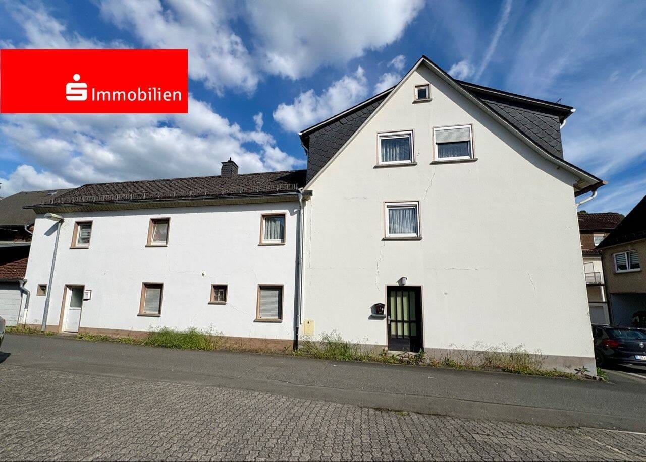 Immobilie in Dillenburg - Klein, aber oho! Mehrfamilien-Ensemble mit mind. 3 Wohn-Einheiten! - Bild 0