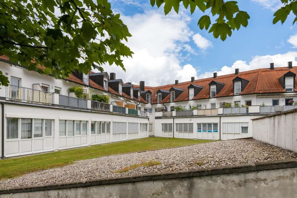 Immobilie in Gilching - Gepflegte Wohnung mit großem Balkon – ruhig gelegen und lichtdurchflutet - Bild 2