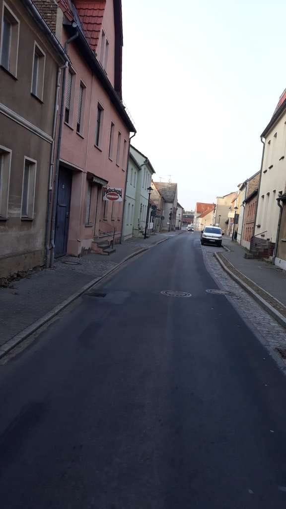 Immobilie in Niemegk - Handwerkerprojekt !!!!! Stadthaus mit schönem großen Grundstück - Bild 2