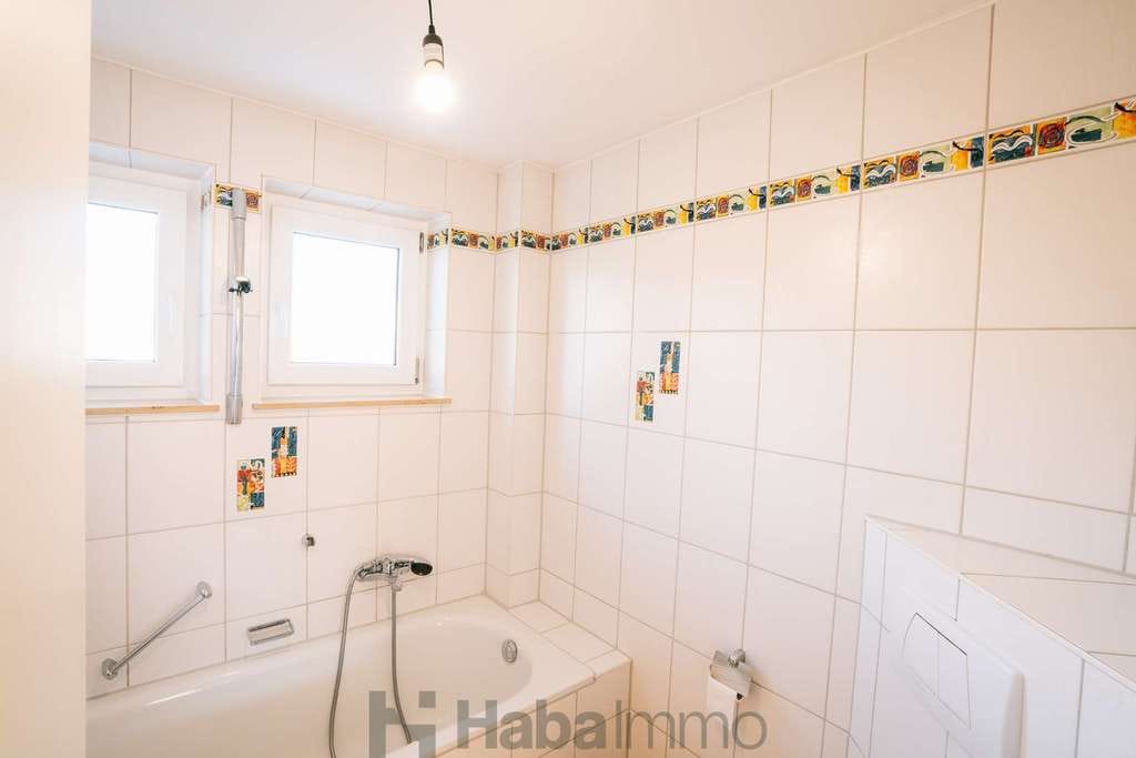 Immobilie in Türkheim - Ihr neues Zuhause: Lichtdurchflutetes Reihenmittelhaus mit Südgarten - Bild 1