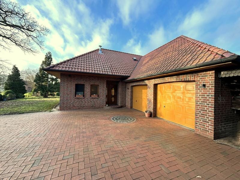 Immobilie in Dötlingen - Nuttel: Barrierefreier Bungalow mit Doppelgarage! - Bild 0