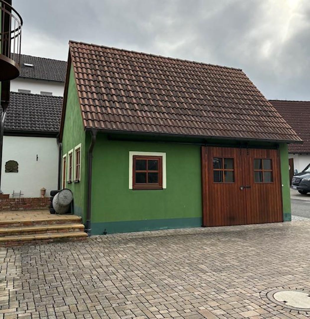 Immobilie in Weisendorf - gepflegtes EFH mit Garten, Doppelgarage, Gartenhaus uvm. in Weisendorf - Bild 1