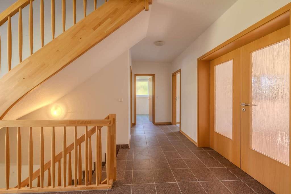 Immobilie in Salzhausen - Großzügiges Einfamilienhaus auf schönem Grundstück - Bild 3