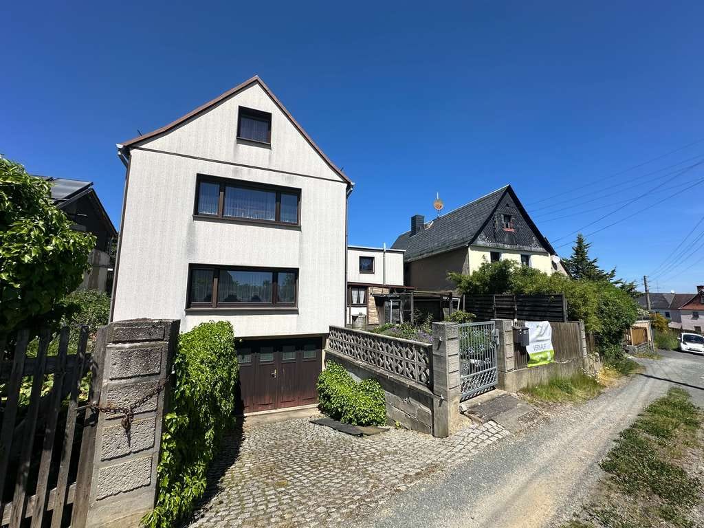 Immobilie in Elsterberg - Bezahlbares freihstehendes Einfamilienhaus in ländlicher Gegend - Bild 0