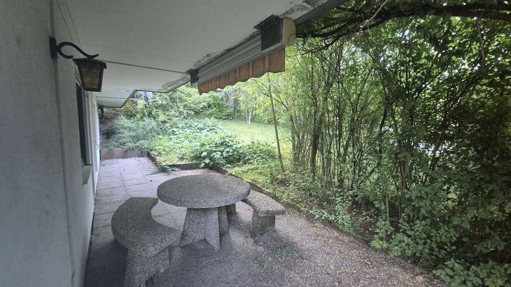 Immobilie in Wutöschingen - "neu" Degernau - großes Einfamilienhaus in schöner Lage - Bild 4