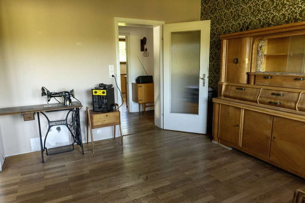 Immobilie in Illingen - Großzügiges Haus mit Einliegerwohnung und Traumgrundstück – Raum für Ihre Zukunft - Bild 4