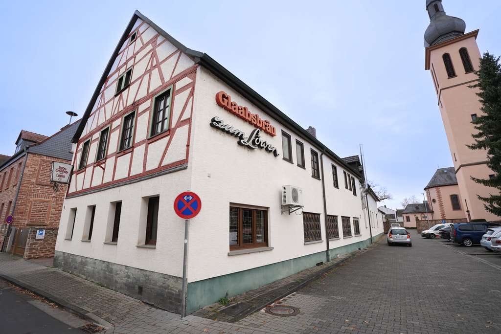 Immobilie in Hainburg - Traditionsgasthof mit Zukunft für vielfältige Nutzung und separater 4-Zimmer-Wohnung - Bild 1