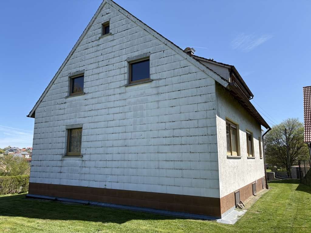 Immobilie in Kreßberg - Sehr gepflegtes, älteres 2 Familienhaus mit Garagen und Schuppenanbau in Randlage Kreßberg - Bild 2
