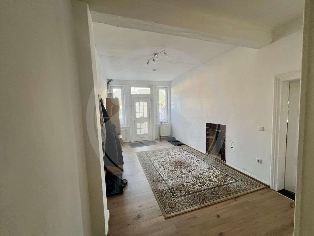 Immobilie in Hambühren - Charmantes Dreifamilienhaus in Hambühren – vielseitig, solide und voller Potenzial - Bild 1