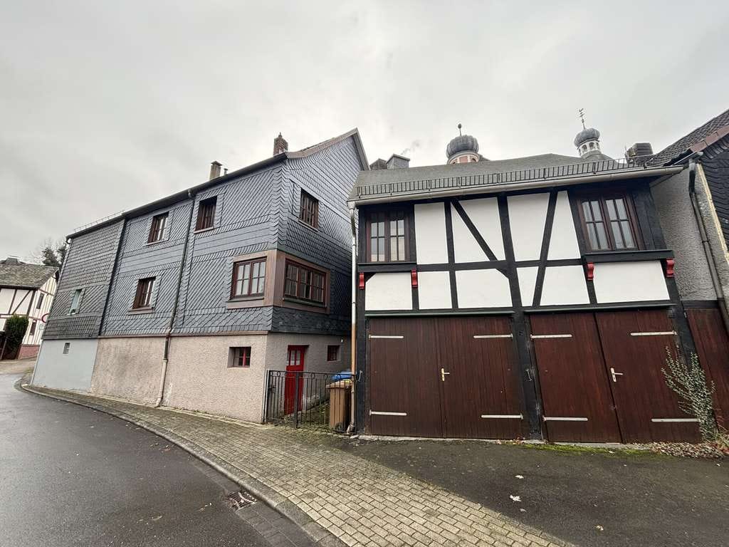 Immobilie in Mittelhof - Ankommen und wohlfühlen: Gemütliches Einfamilienhaus in zentraler Lage von Wissen! - Bild 2