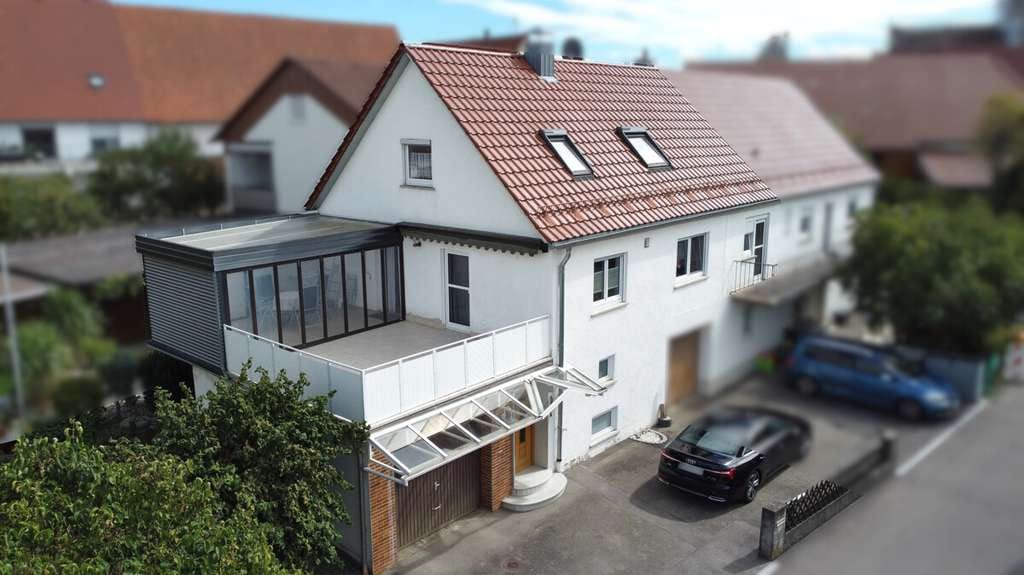 Immobilie in Sontheim an der Brenz - Wohnen und Wohlfühlen - schicke Doppelhaushälfte mit Wintergarten, Terrasse und grünem Rückzugsort - Bild 0