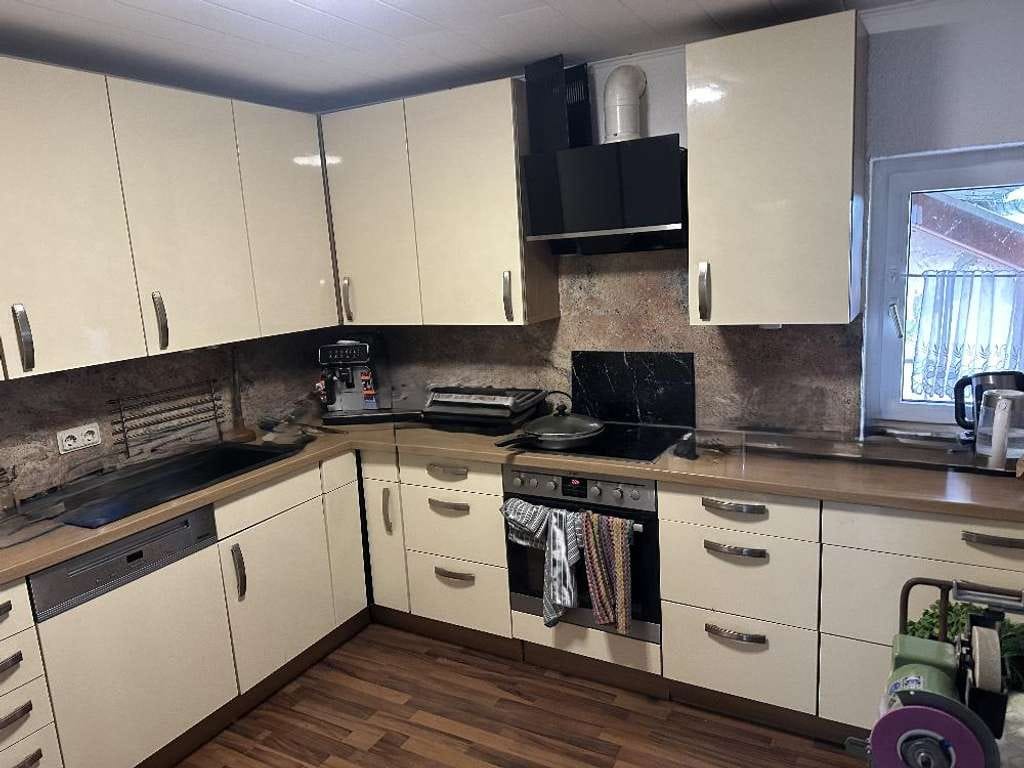 Immobilie in Dannenfels - Schönes Großes Einfamilienhaus bis Mehrfamilienhaus mit Garten und Garage - Bild 2