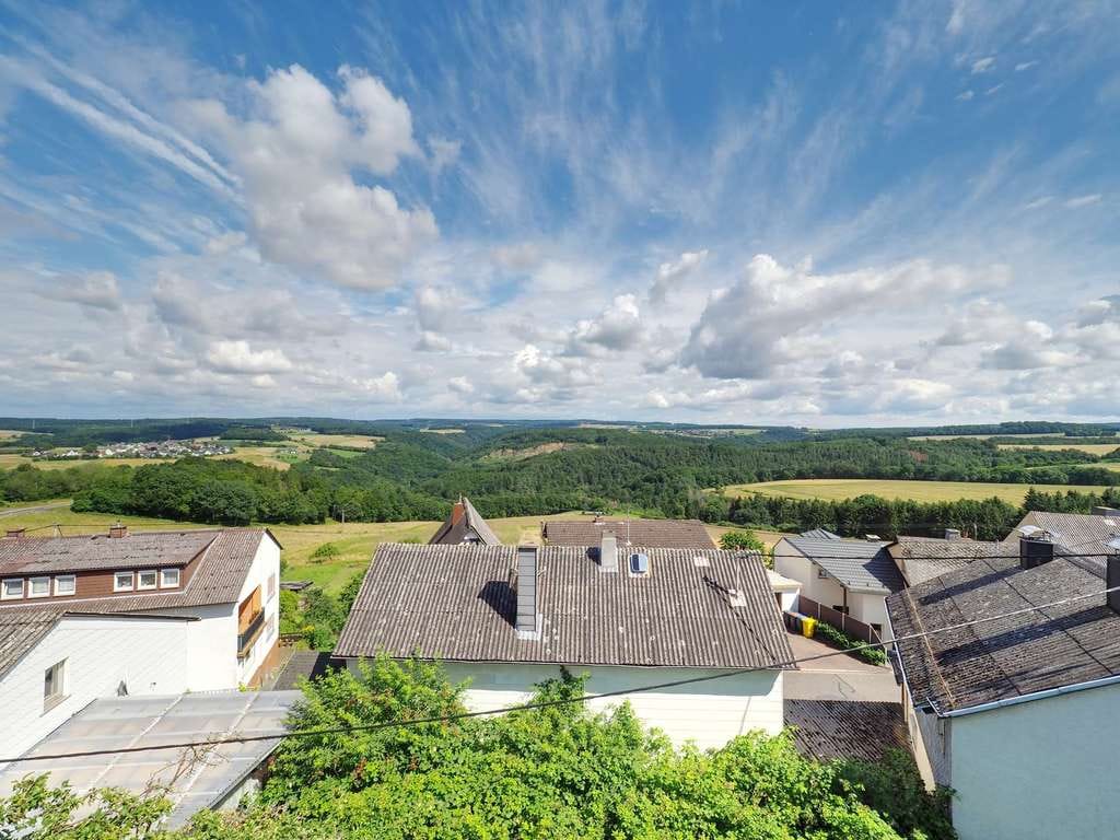 Immobilie in Gutenacker - Exklusives Mehrgenerationenhaus in Gutenacker! Wohnen wo andere Urlaub machen! - Bild 2