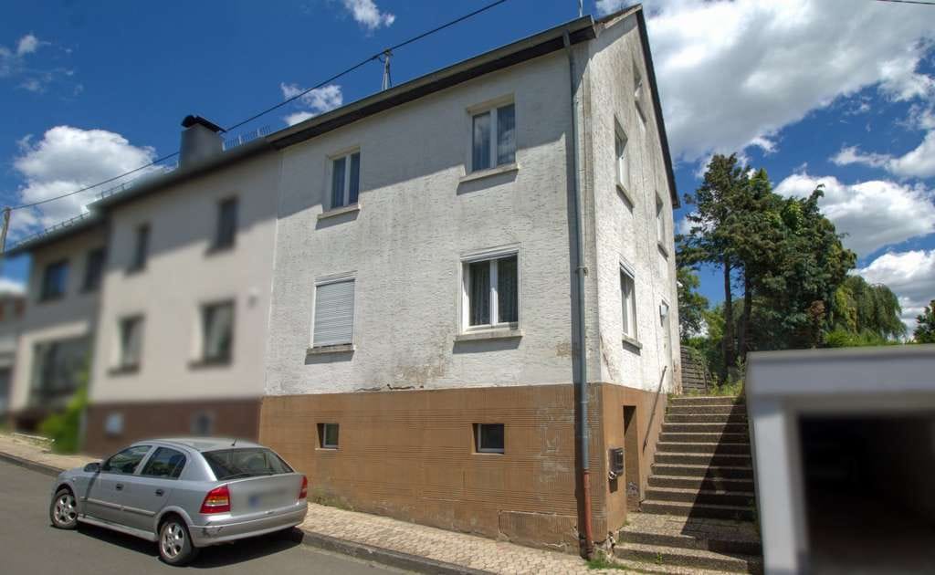 Immobilie in Kempenich - Sanierungsbedürftiges Haus in Kempenich - Viel Potenzial auf 270 m² Grundstück - Bild 0