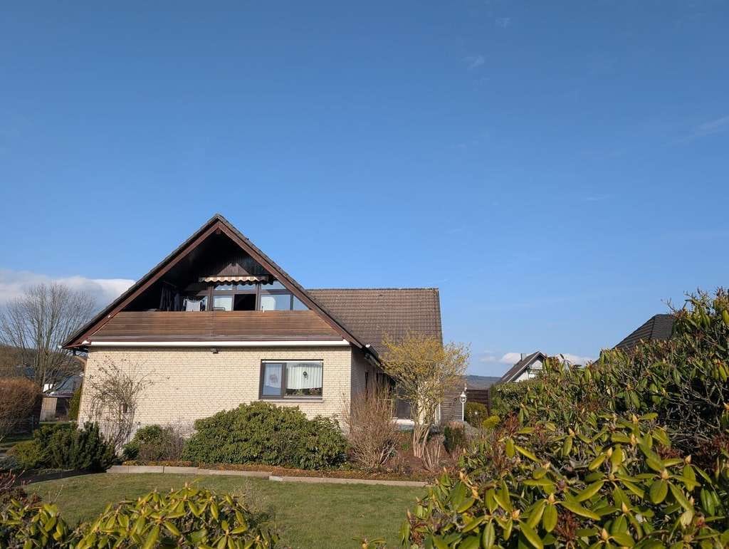 Immobilie in Buchholz - Grundsolides Wohnhaus mit Einliegerwohnung - Bild 0