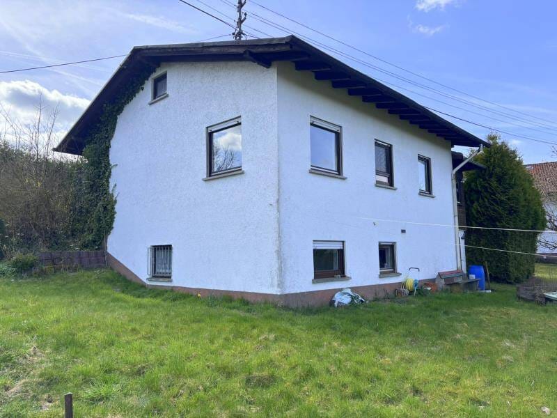 Immobilie in Mähren - Einfamilienhaus in ruhiger, naturnaher Lage von Mähren mit herrlichem Grundstück - Bild 1
