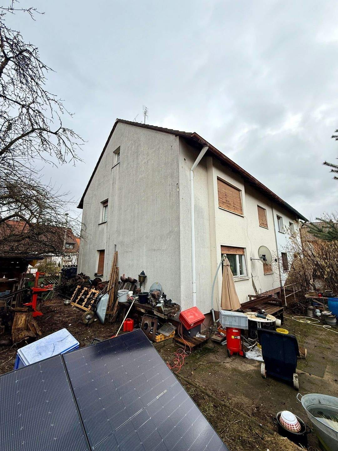 Immobilie in Rückersdorf - Sanierungsbedürftige Doppelhaushälfte mit großem Garten und Gestaltungspotenzial - Verkauf im Bieterverfahren - Bild 3