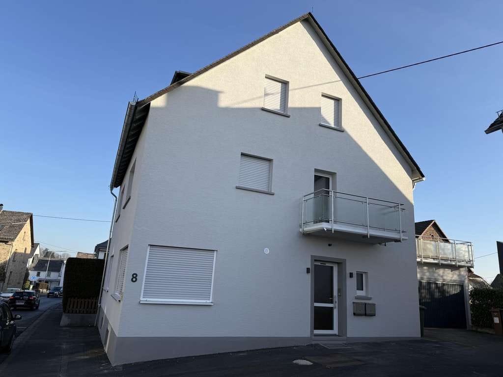 Immobilie in Wirges - Attraktives Zweifamilienhaus - Kapitalanlage mit Zukunft oder flexibles Mehrgenerationenhaus - Bild 0