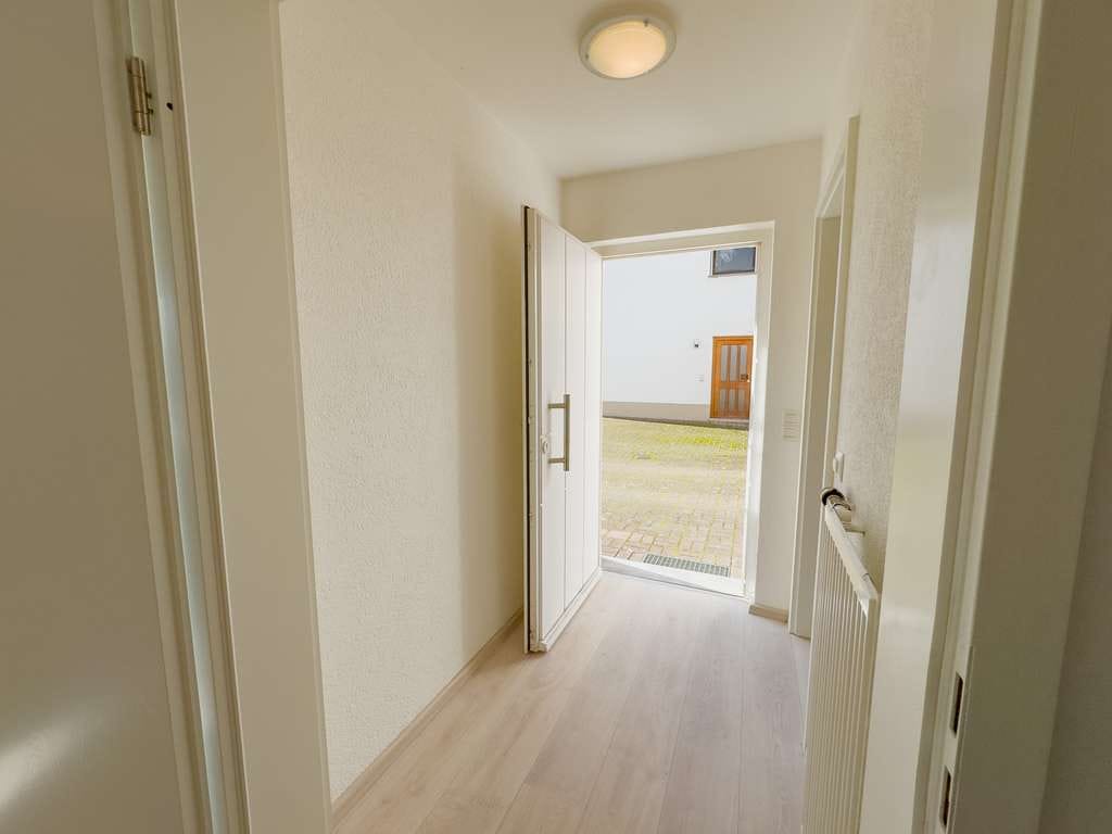 Immobilie in Hohentengen am Hochrhein - Helle 2,5-Zimmer-Gartenwohnung mit Terrasse in ruhiger Sackgassenlage - Bild 4