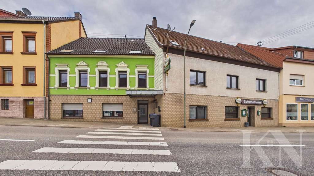 Immobilie in Eppelborn - Seltene Gelegenheit: Entkerntes Wohn- & Geschäftshaus mit viel Entwicklungspotenzial - Bild 0