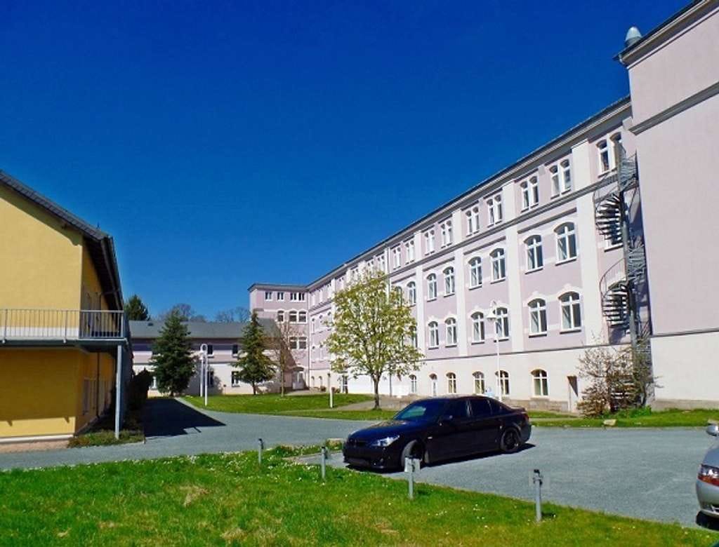 Immobilie in Neumark -  vermietete 2-Raum- Wohnung zu verkaufen - Bild 0